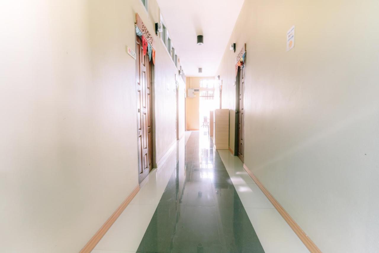 ホテル At Phra Sing チエンマイ エクステリア 写真
